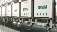 Lace embroidery machine